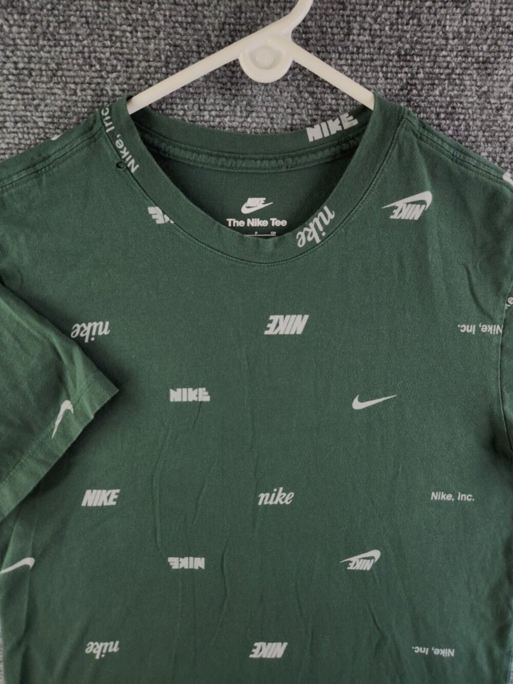 The Nike Tee Small Green Short Sleeve Silver Logo Print Tshirt Swoosh All Cotton